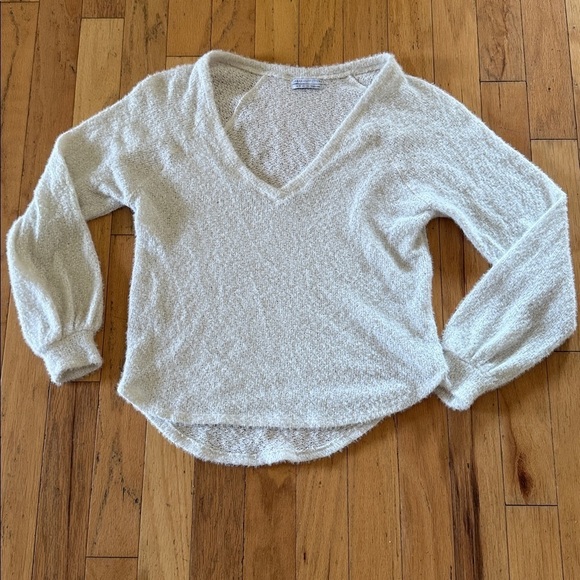 Urban Outfitters Sweaters - Urban Outfitters | Soft White | V-neck Sweater | size XS